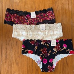 BUNDLE: 3x Assorted Auden Cheeky Panties Sz M
